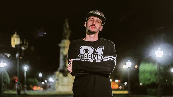 Comanche: A ascensão de um talento do rap brasileiro e suas mensagens  impactantes