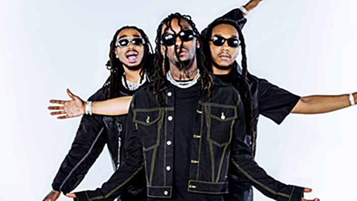 Formado por Offset, Quavo e Takeoff, o trio de hip-hop Migos está de volta! Hoje, o trio apresenta sua nova faixa, “Straightenin”