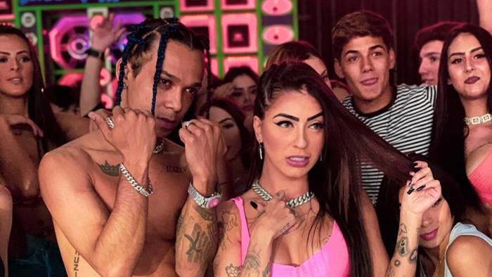 Cardi B cantando trap Ice - Foto Divulgação
