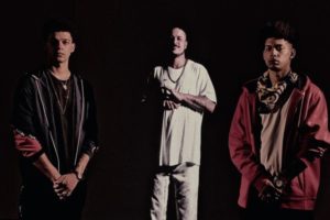 2STRANGE SE UNE À MZ (1KILO)