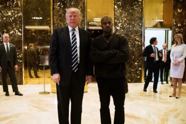 Donald Trump e Kanye West na Trump Tower em dezembro de 2016