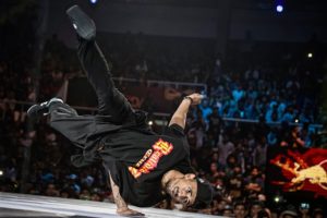 B-boy brasileiro Luan San