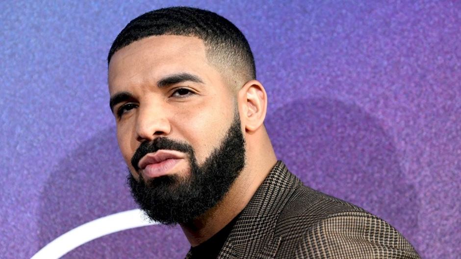 Drake lança single de surpresa e anuncia novo álbum