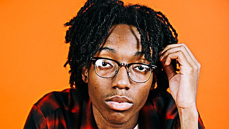 O rapper Lil Tecca disponibiliza a música “Royal Rumble”
