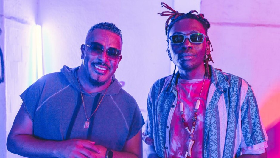 O cantor e compositor Billy SP e o rapper paulistano Rincon Sapiência lançam o videoclipe oficial do single “Hoje a Gente Embrazza”.