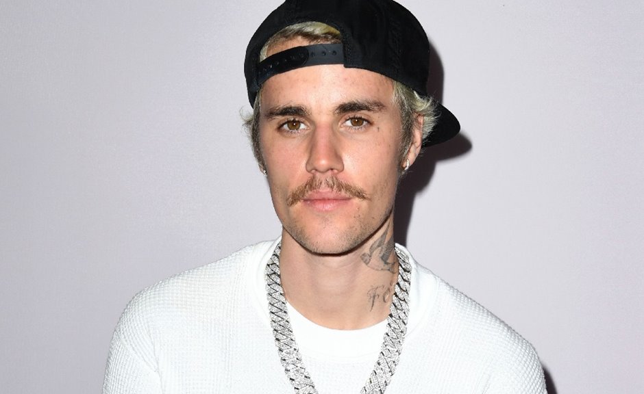 O superstar global Justin Bieber começou o ano com o lançamento de mais um presente para os fãs. Seu novo single, “Anyone”, coescrito e produzido por Andrew Watt