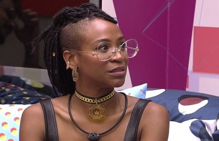Karol Conká disputou o Paredão do BBB21 ao lado de Gilberto e Arthur e saiu do programa da TV Globo, com 99,17% dos votos, recorde de rejeição do programa.