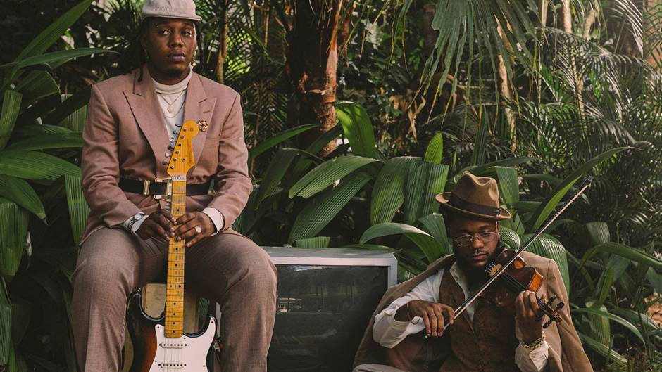 YOÙN cria ponte entre diversas sonoridades ao trazer em sua identidade R&B, rap, jazz, soul e trap sob uma nova perspectiva para a música brasileira.