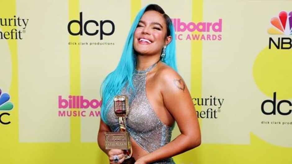 Líder da música latina KAROL G continua a fortalecer seu domínio internacional depois de participar com sucesso do Billboard Music Awards  2021.