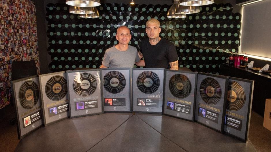 Filipe Ret recebe oito certificações entre Ouro, Platina e Platina Dupla nesta quarta-feira (06) - Foto Divulgação