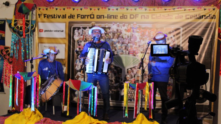 Ceilândia recebe Festival de forró on-line Os maiores nomes do forró da capital se apresentam on-line neste fim de semana