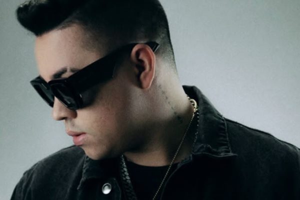 Rapper Insanou lança sua nova música em parceria com Mr. Pezão