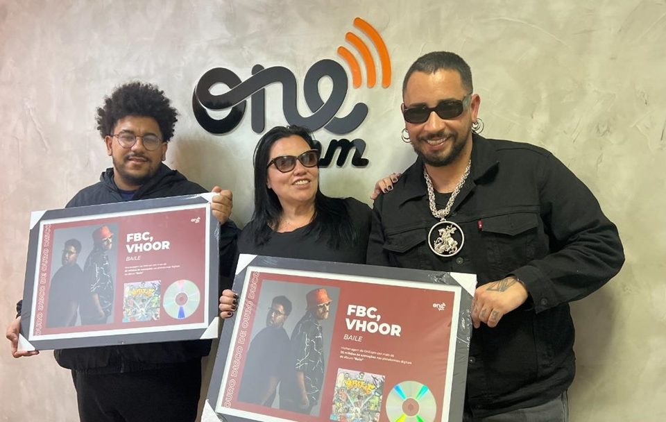 FBC e VHOOR recebem disco de ouro por “Baile”