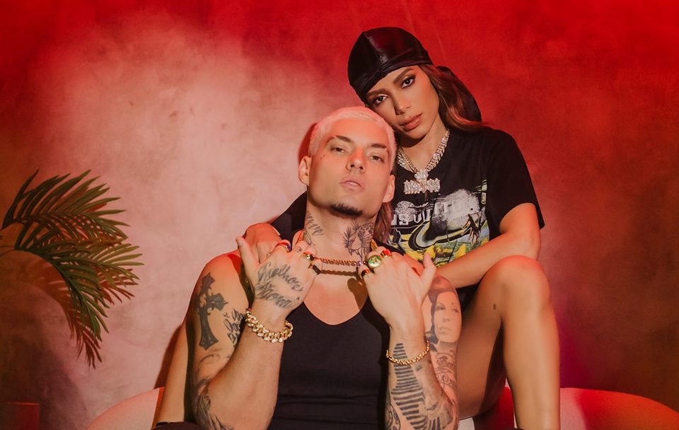 Filipe Ret e Anitta apresentam o clipe de 