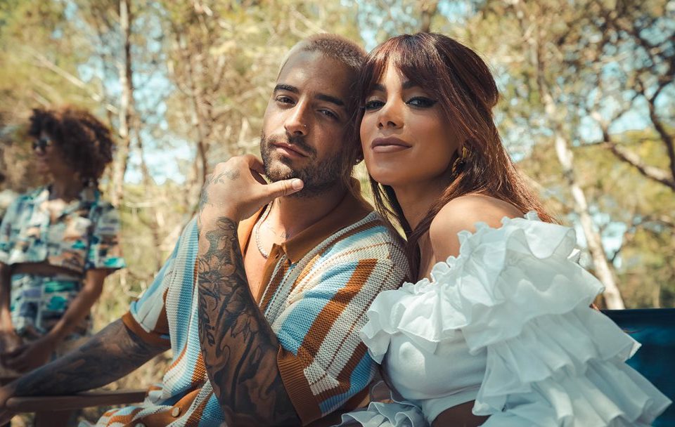 Anitta celebra parceria com Maluma