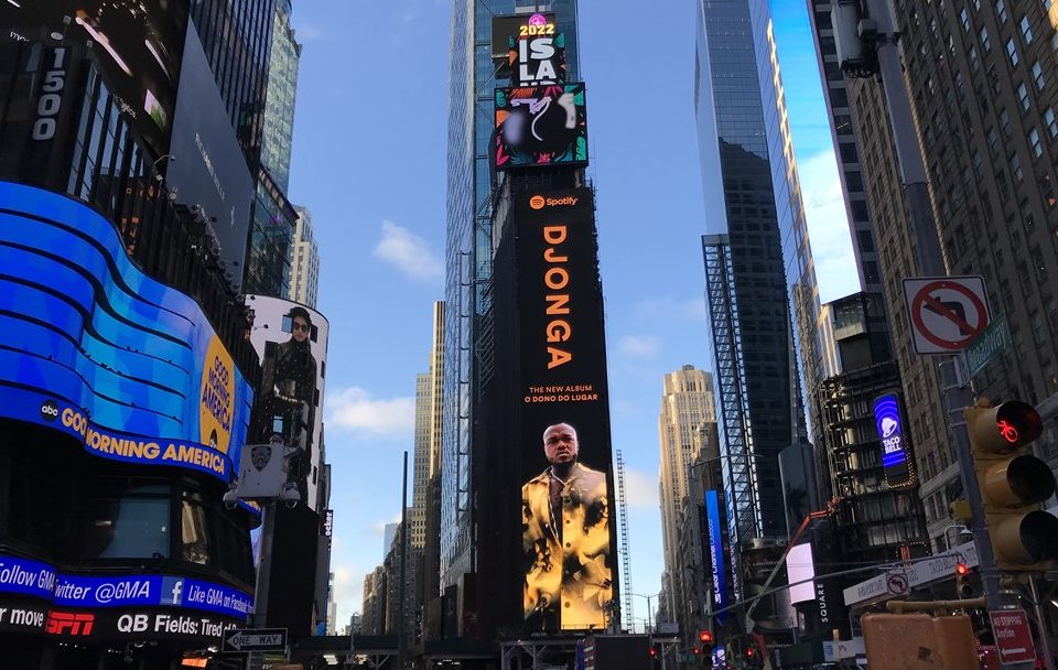 Djonga: novo álbum estampa telão da Times Square - Foto Divulgação