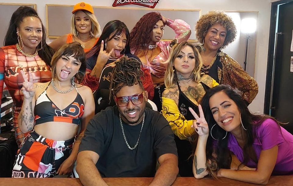 MC Taya, Ana Preta, MC Lianna, Deborah Crespo, MC Lynne, Cris Piza, Rose MC e Livia Cruz agregam suas potências no clipe de “Elas Não Param”