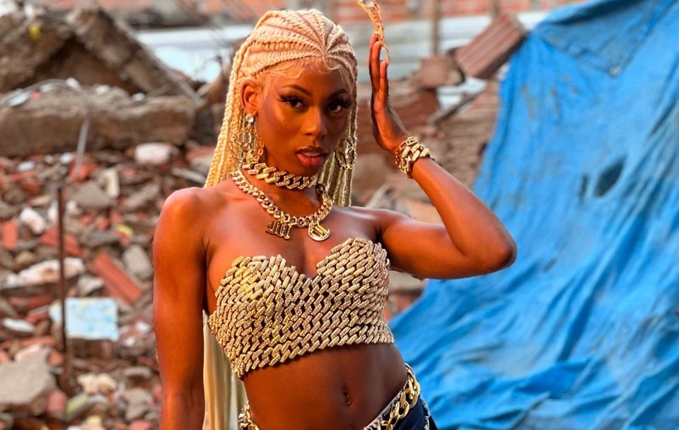 Mc Soffia lança clipe de 