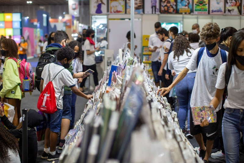 Coletivo curador prepara a “Bienal das Narrativas” para a edição comemorativa dos 40 anos da Bienal do Livro Rio