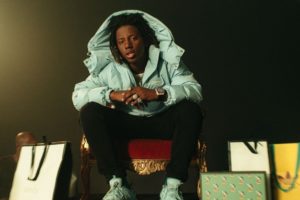 MC Caverinha lança “Cartão Black” em parceria inédita com o irmão KayBlack