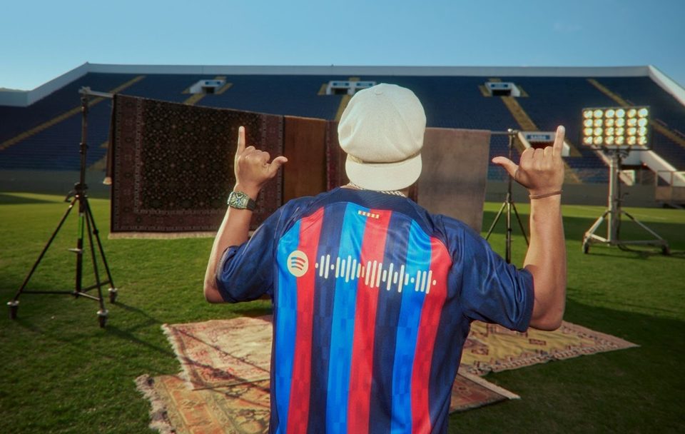 Spotify lança playlist exclusiva Barça Legends com Ronaldinho Gaúcho
