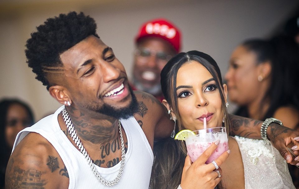 Emerson Royal vem ao Brasil e grava clipe sobre paternidade