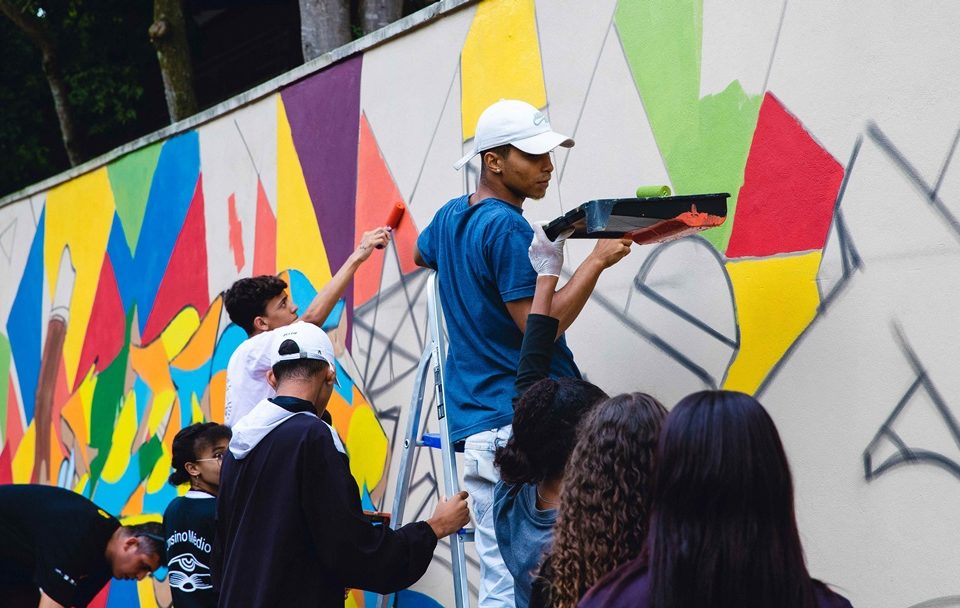 Fábrica de Graffiti leva arte para o interior do Brasil em parceria com empresas que investem em ESG