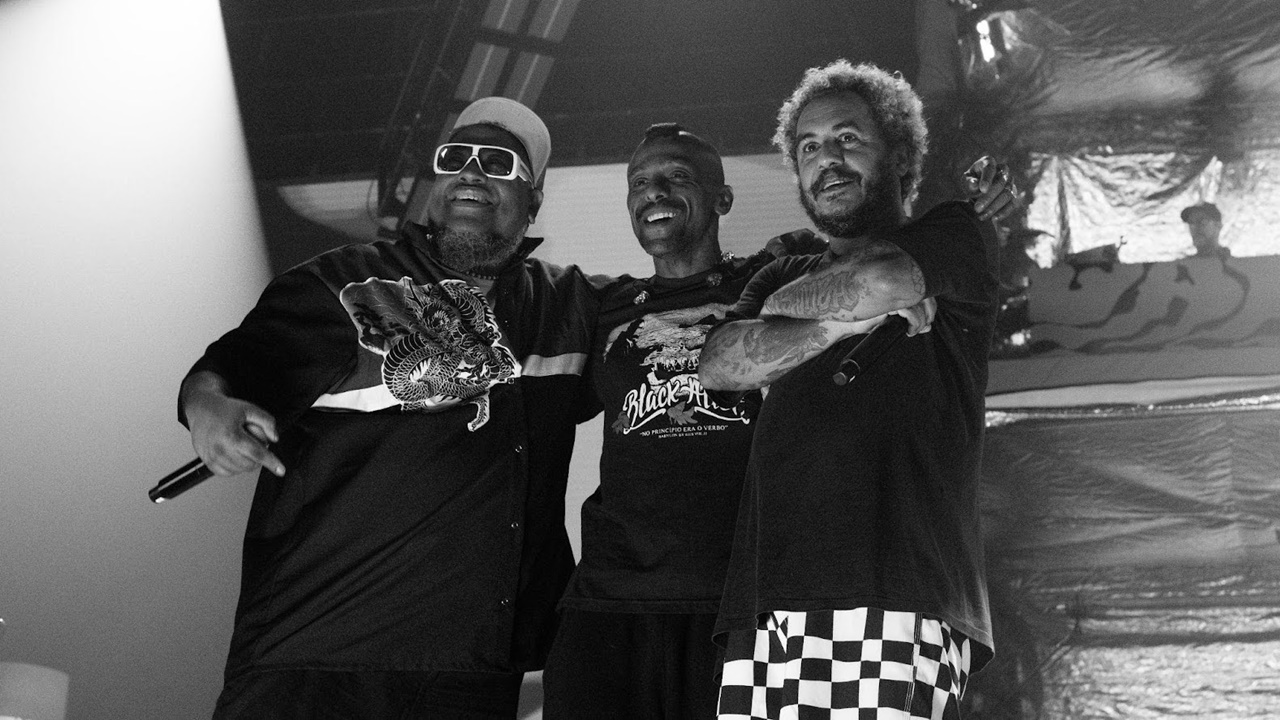 Planet Hemp lança álbum e DVD ao vivo celebrando 30 anos de história