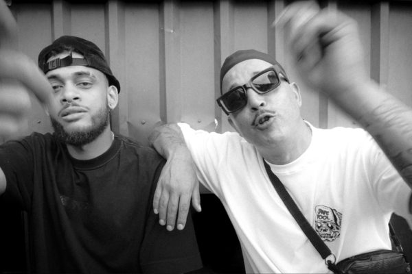 Divulgação Akira Presidente e ÒGGI dividem os microfones na faixa