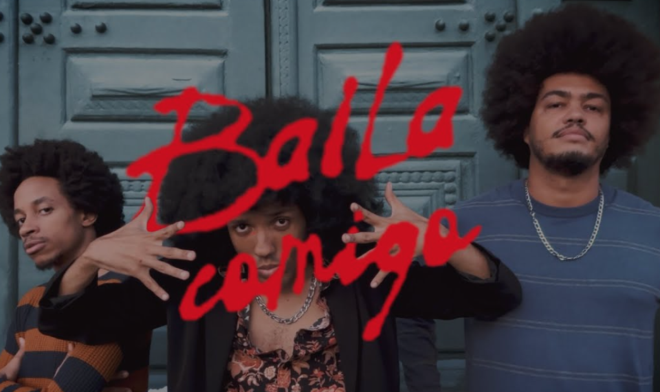 Vivendo do Ócio lança videoclipe de “Baila Comigo”, parceria com Paulo Miklos