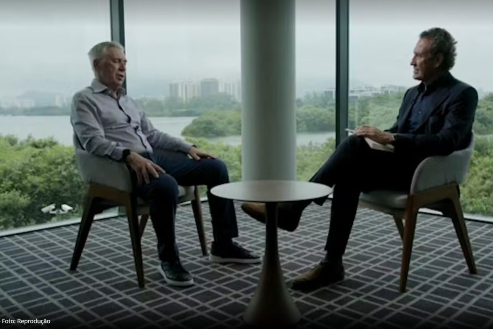Ancelotti em entrevista a Valdano — Foto: Reprodução
