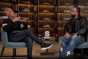 Romário entrevista Memphis Depay, atacante do Corinthians — Foto: Reprodução/Youtube